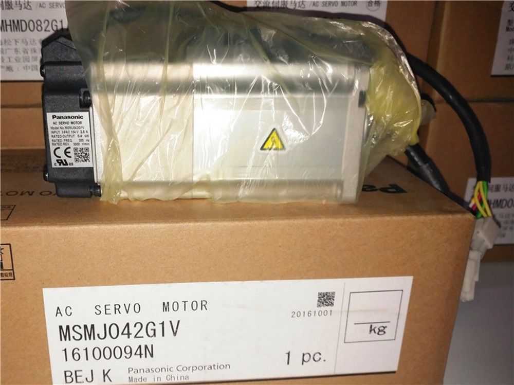 Original New PANASONIC AC Servo motor MSMJ042G1V in box - zum Schließen ins Bild klicken