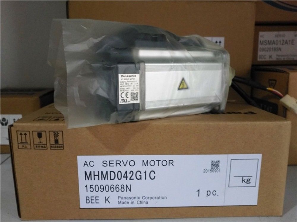 Brand New Panasonic MHMD042G1C AC Servo Motor in box - Click Image to Close