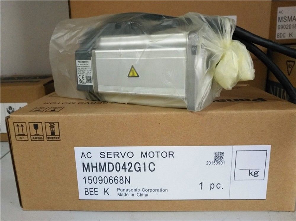 Brand New Panasonic MHMD042G1C AC Servo Motor in box - zum Schließen ins Bild klicken