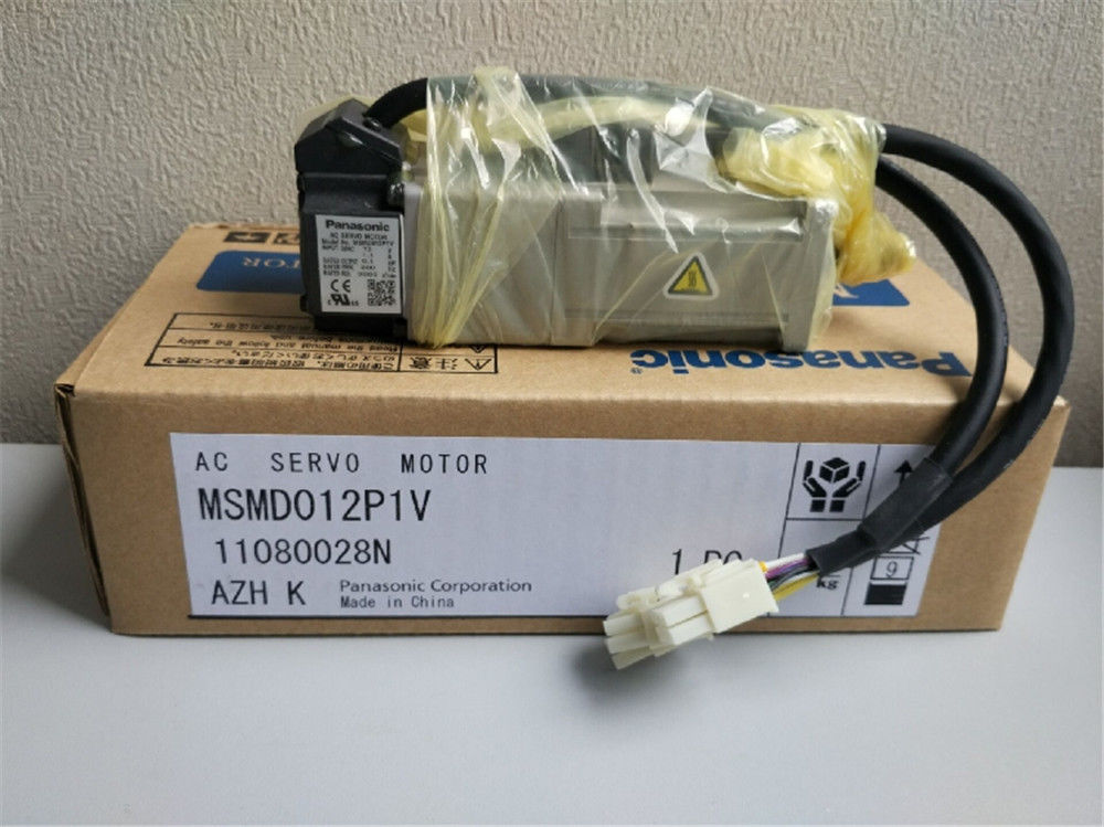 Brand New PANASONIC AC servo motor MSMD012P1V in box