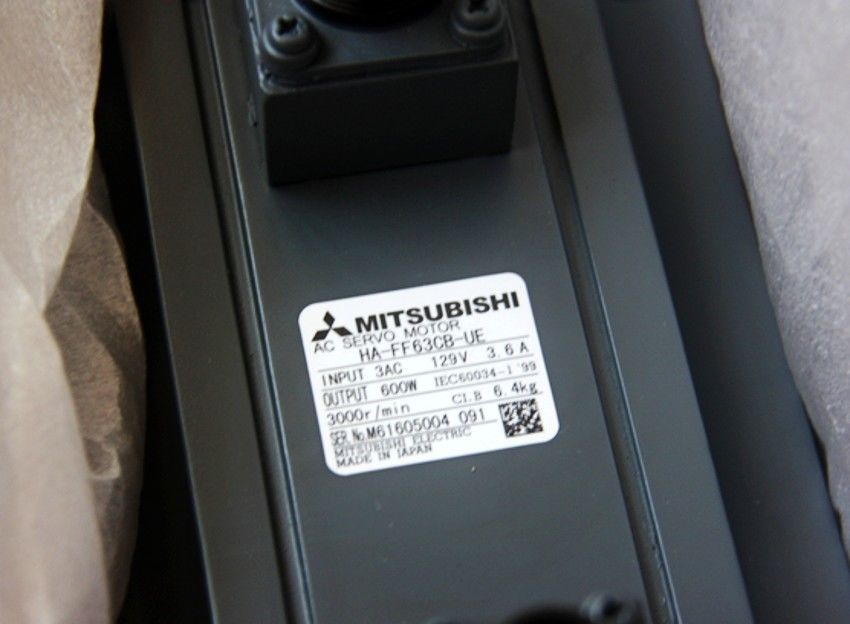 Brand New Mitsubishi SERVO MOTOR HA-FF63CB-UE in box HAFF63CBUE - zum Schließen ins Bild klicken