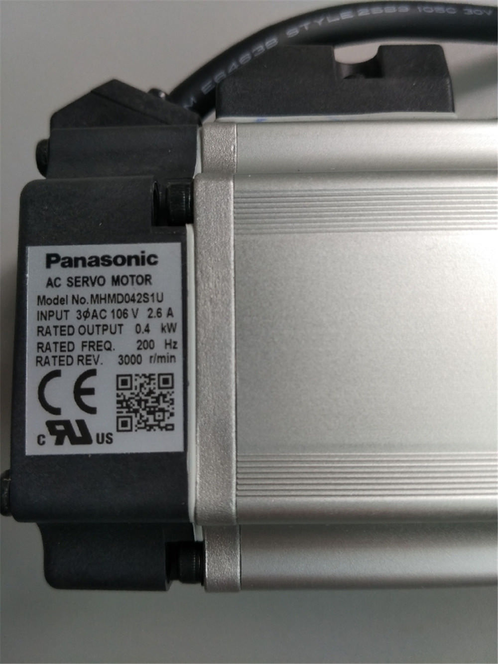Brand New PANASONIC servo motor MHMD042S1U in box - Click Image to Close