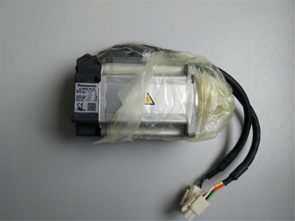 Brand New PANASONIC servo motor MHMD022P1S in box - Click Image to Close