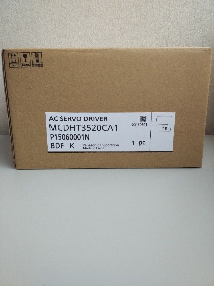 BRAND NEW PANASONIC Servo drive MCDHT3520CA1 in box - zum Schließen ins Bild klicken