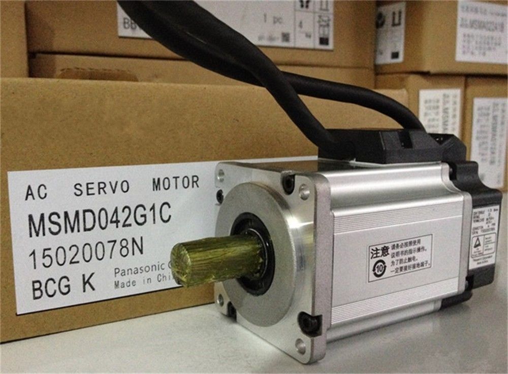 Original New PANASONIC AC Servo Motor MSMD042G1C in box