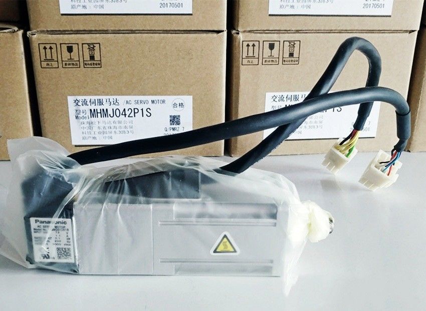NEW&ORIGINAL Panasonic AC SERVO MOTOR MSMD012S1B IN BOX - Click Image to Close