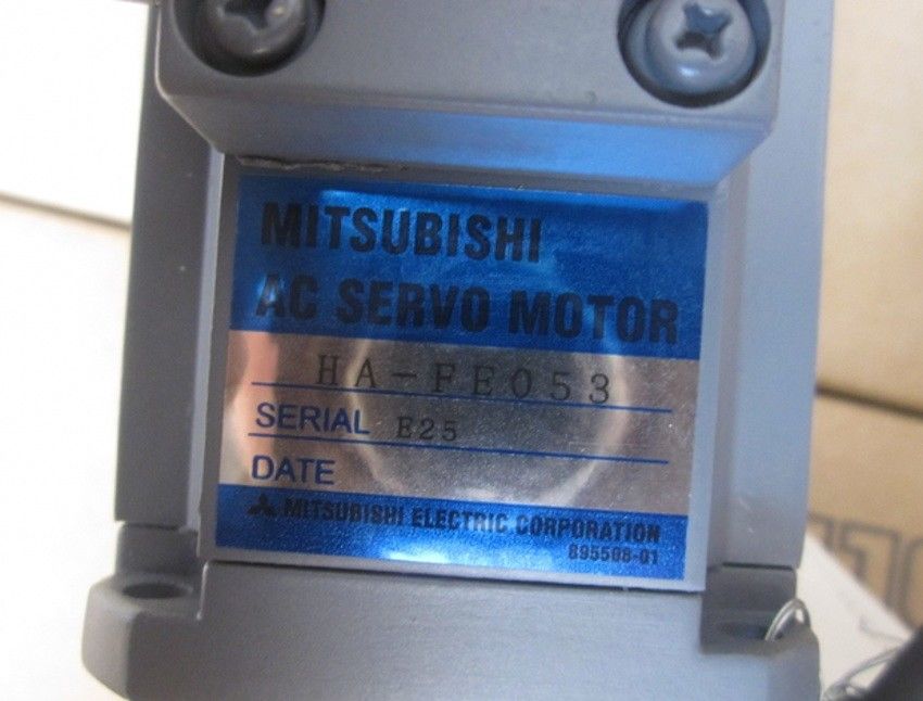 Original New Mitsubishi SERVO MOTOR HA-FE053 in box HAFE053 - Click Image to Close