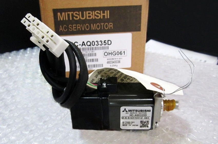 NEW& ORIGINAL Mitsubishi SERVO MOTOR HC-AQ0335D HCAQ0335D IN BOX - Click Image to Close