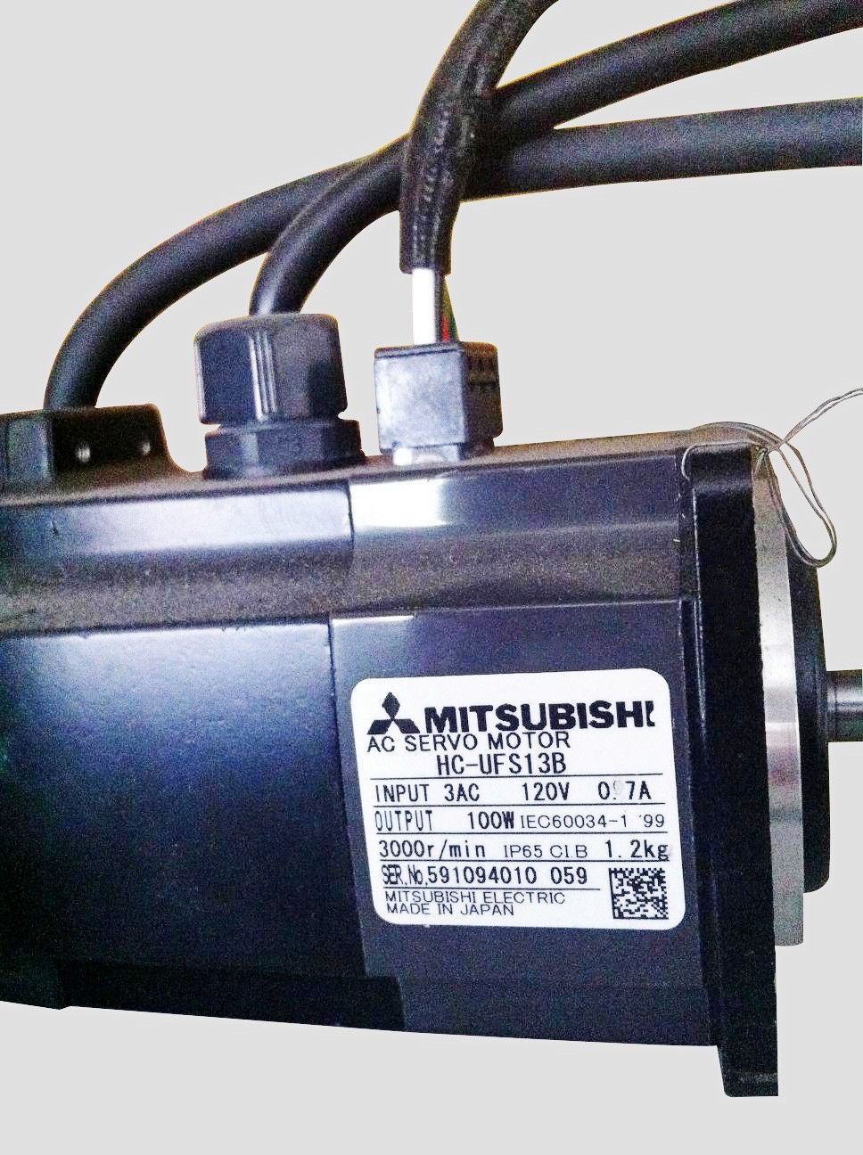 Mitsubishi Servo Motor HC-UFS13 HC-UFS13B HC-UFS13D HC-UFS13K HC-UFS13BK IN BOX - Click Image to Close
