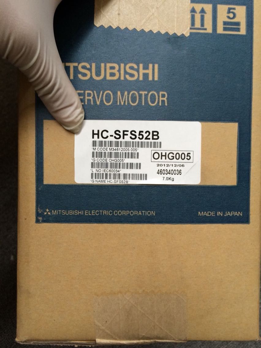 Original New Mitsubishi Servo Motor HC-SFS52 HC-SFS52B HC-SFS52K IN BOX