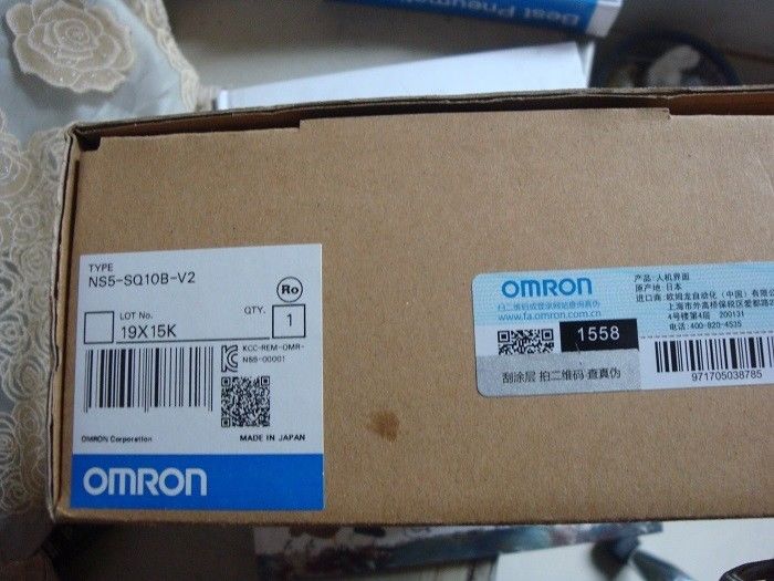 OMRON OPERATOR PANEL NS5-SQ10B-V2 NS5SQ10BV2 in box - Click Image to Close