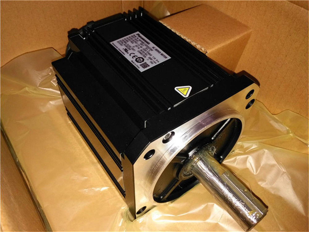 Brand New PANASONIC AC servo motor MHME152GCGM in box - Click Image to Close