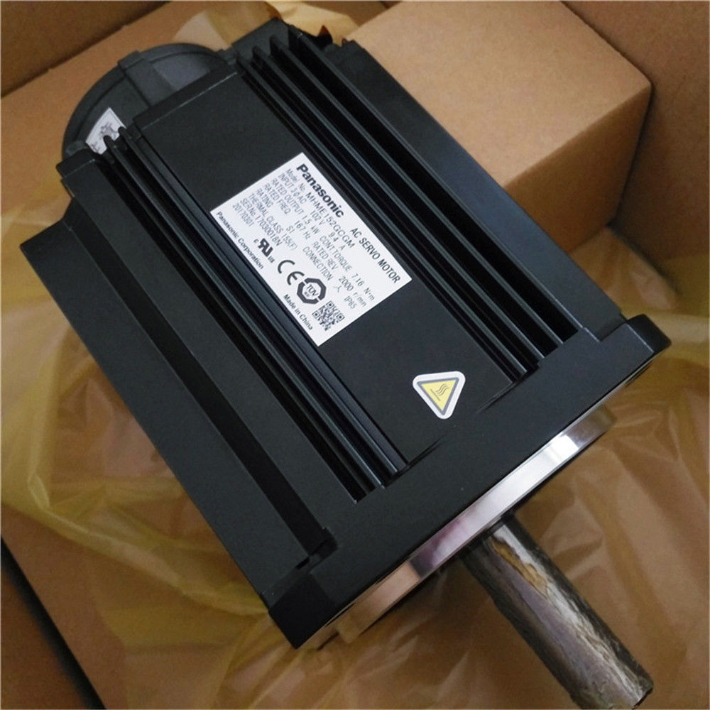 Brand New PANASONIC AC servo motor MHME152GCGM in box - zum Schließen ins Bild klicken