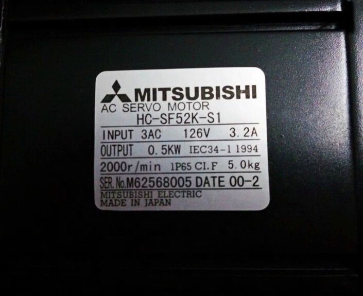 NEW&ORIGINAL MITSUBISHI SERVO MOTOR HC-SF52K-S1 HCSF52KS1 in box - Click Image to Close